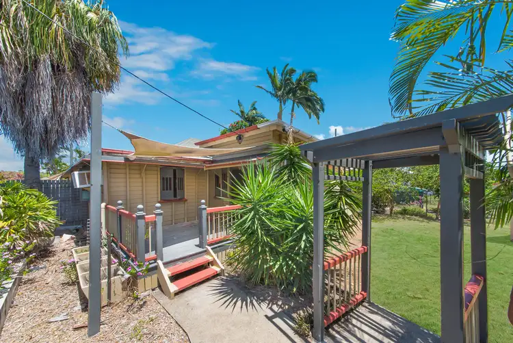 18 Church Street, West End QLD 4810