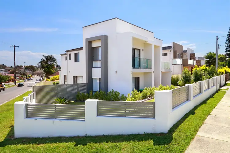 223 Carrington Avenue, Hurstville NSW 2220