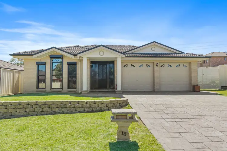 18 Boddington Way, Horsley NSW 2530