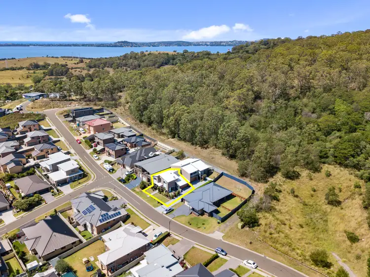 1/25 Mary Davis Avenue, Koonawarra NSW 2530