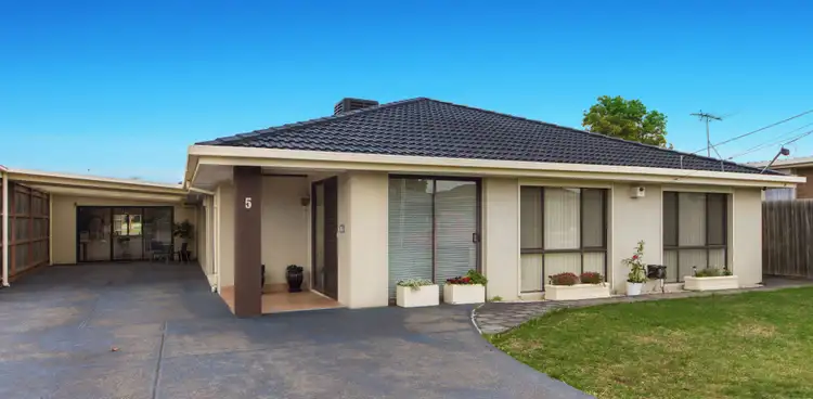 5 Bretton Court, St Albans VIC 3021