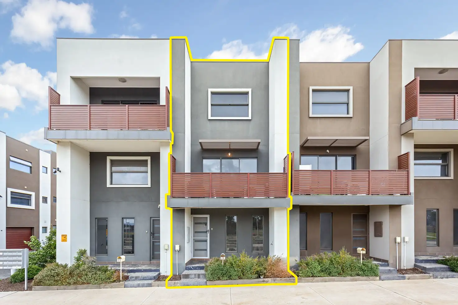 Main view of Homely townhouse listing, 25 Baltrum Drive, Wollert VIC 3750