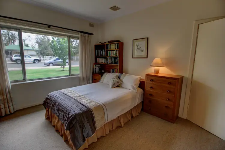 Sixth view of Homely house listing, 72 Twentieth Street, Renmark SA 5341