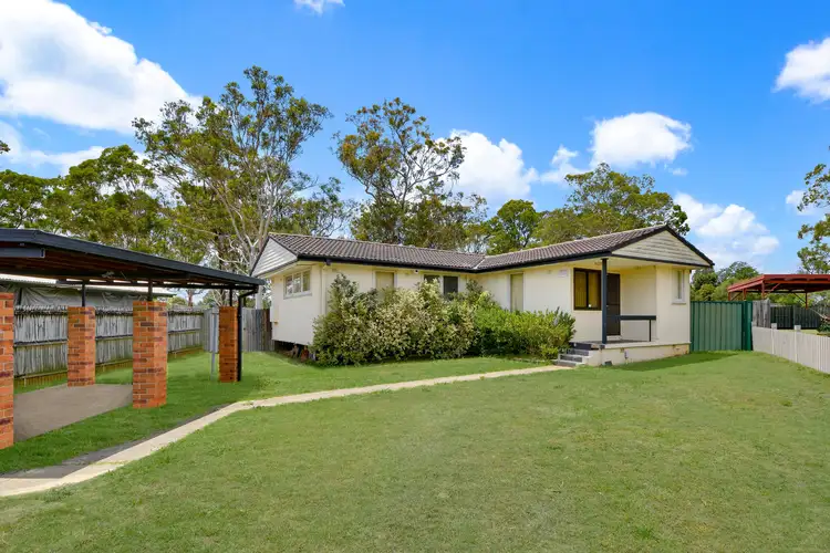 33 Blackwood Crescent, Macquarie Fields NSW 2564