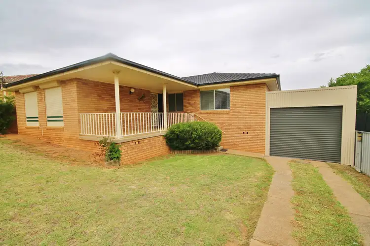 2 Dwyer Drive, Young NSW 2594