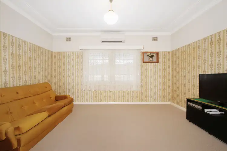 Second view of Homely house listing, 4 Mathews Street, Tamworth NSW 2340