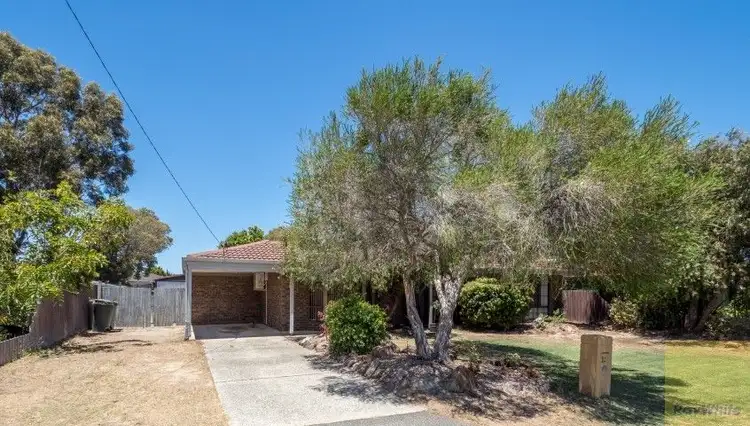 Second view of Homely house listing, 22 Sapling Way, Camillo WA 6111