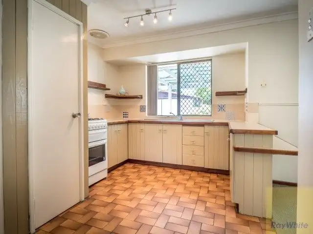 Sixth view of Homely house listing, 22 Sapling Way, Camillo WA 6111