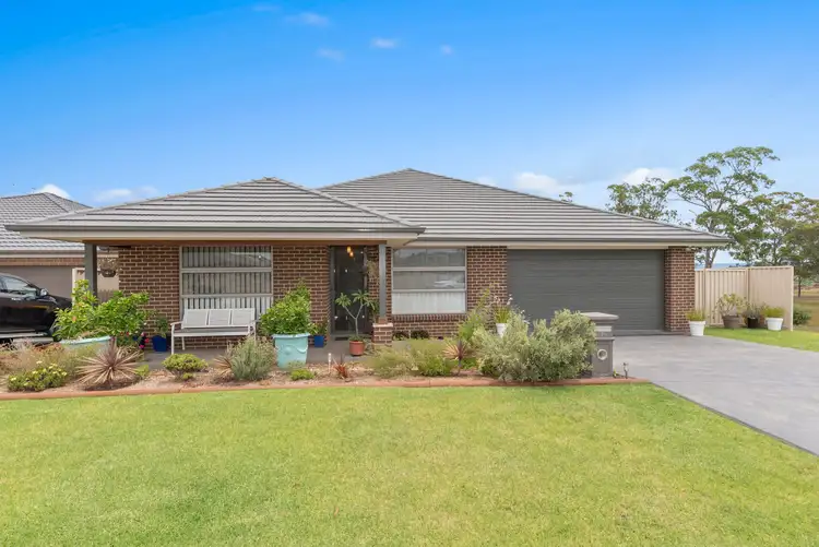 7 Geraldton Drive, Currans Hill NSW 2567