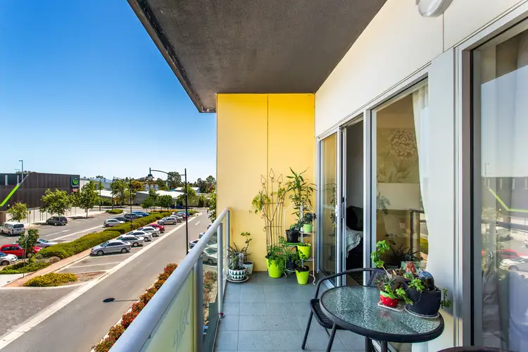 30, 10-16 Light Common, Mawson Lakes SA 5095