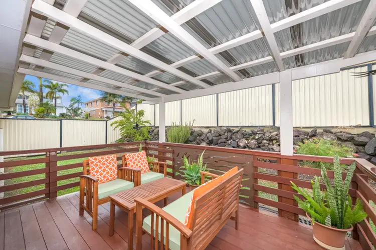 Sixth view of Homely house listing, 2 Langer Place, Arundel QLD 4214