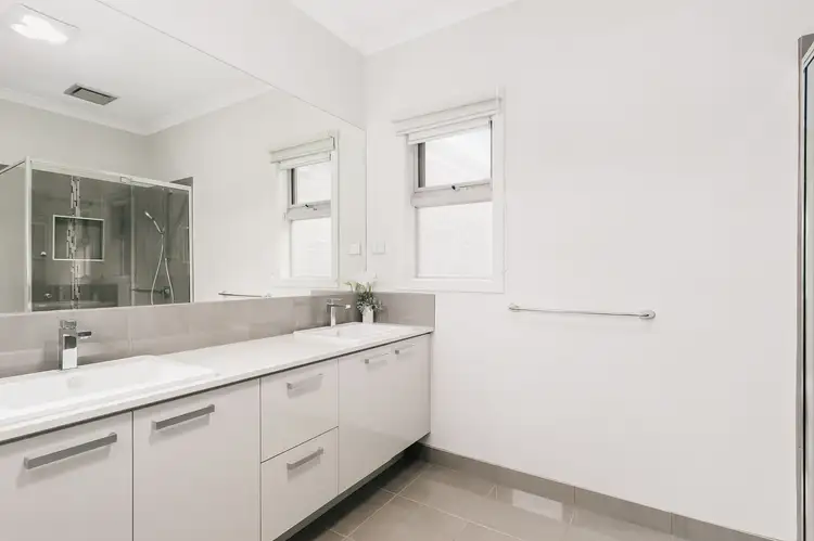 Fourth view of Homely house listing, 5 Sturt Court, Officer VIC 3809
