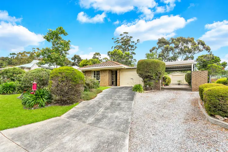 8 Maluka Drive, Happy Valley SA 5159