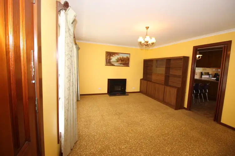 Sixth view of Homely house listing, 4 Don Elliott Drive, Waikerie SA 5330