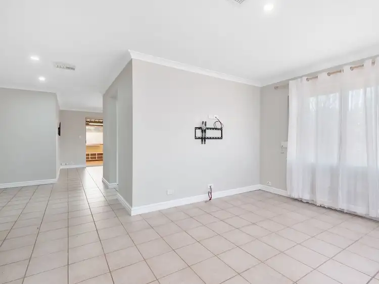 Sixth view of Homely other listing, 1/15 Bredgar Way, Marangaroo WA 6064