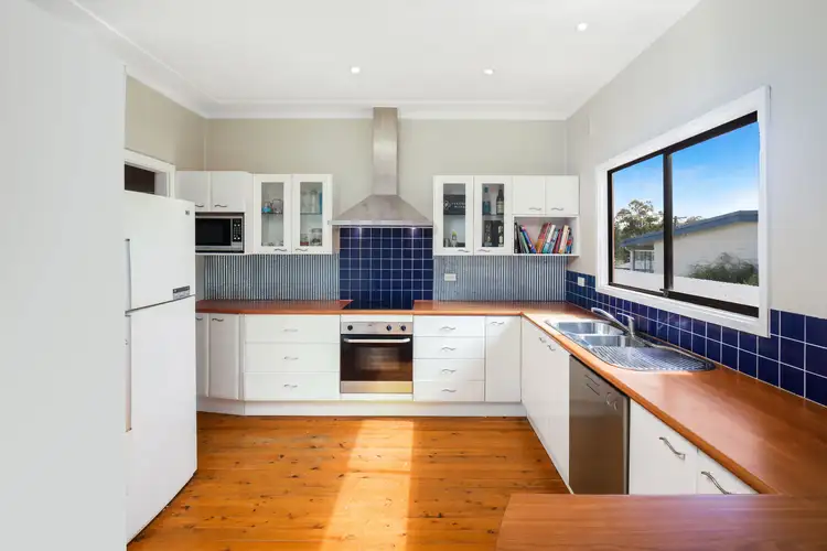 Fifth view of Homely house listing, 29 Patrick Crescent, Saratoga NSW 2251