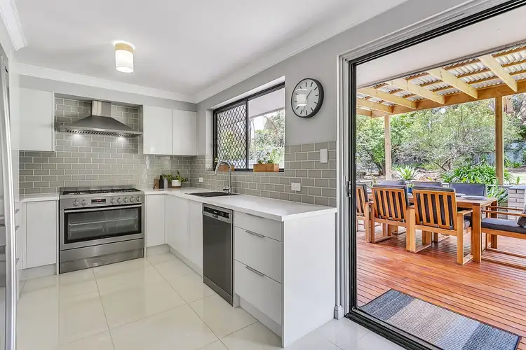 36 Manning Road, Aberfoyle Park SA 5159