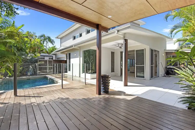 8 Newfield Street, Sunrise Beach QLD 4567