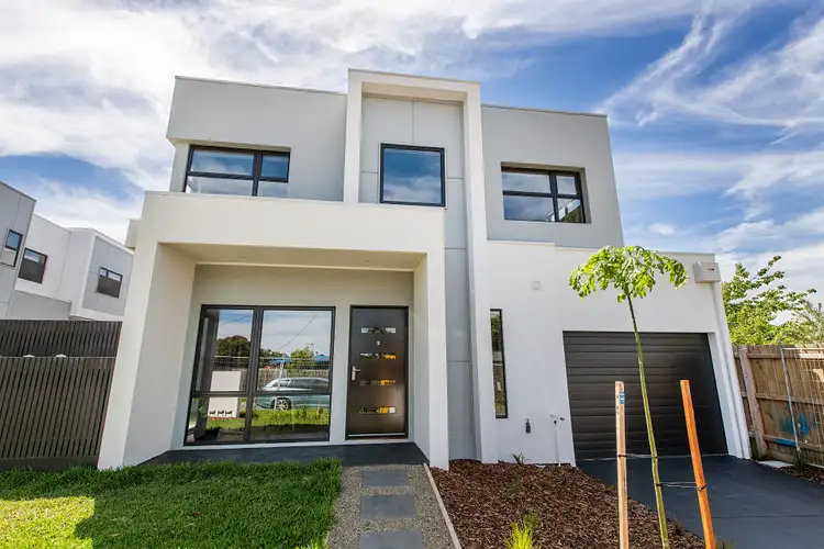 Second view of Homely townhouse listing, 9/9-10 Luton Court, Rowville VIC 3178