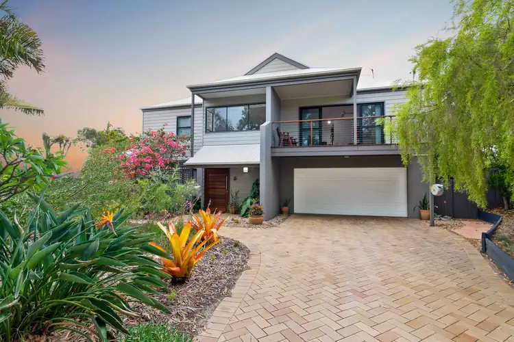 4 Pavonia Street, Peregian Beach QLD 4573