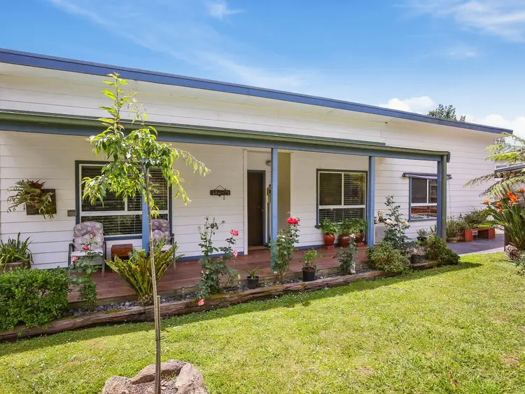 27 Alfred Street, Wandin North VIC 3139