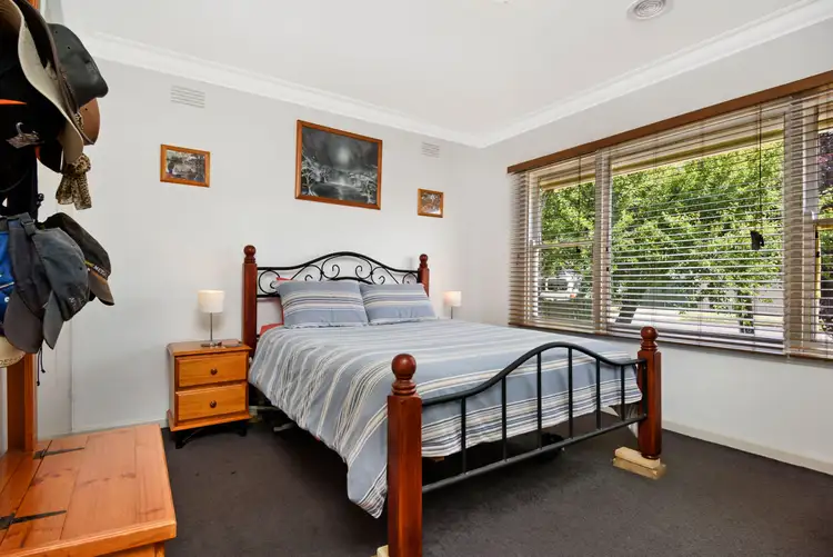 Fifth view of Homely house listing, 1 Pauls Crescent, Wendouree VIC 3355