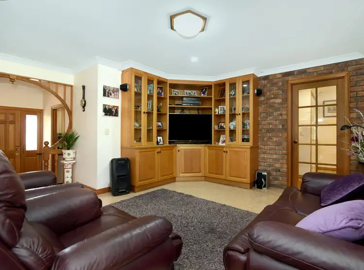 Sixth view of Homely house listing, 6 Nielsen Court, Middle Ridge QLD 4350