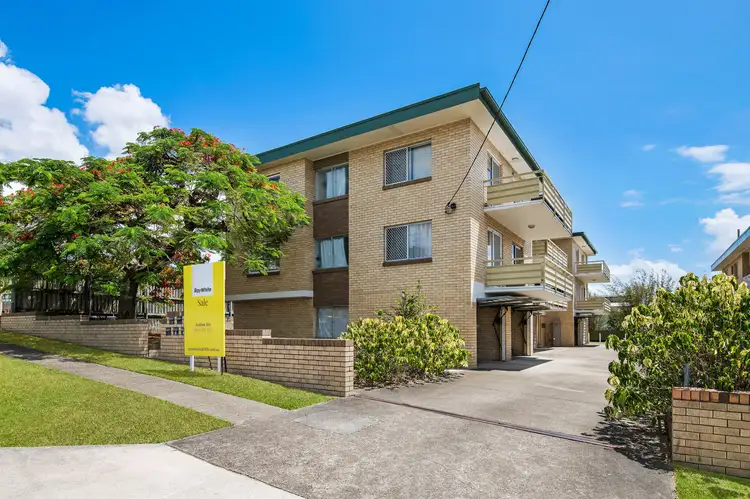 4 Agnes Street, Morningside QLD 4170