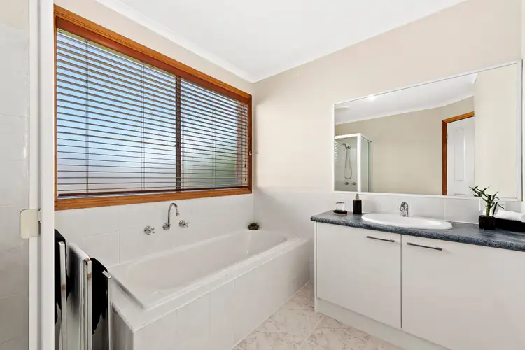 Fifth view of Homely house listing, 5 Amanda Court, Rowville VIC 3178