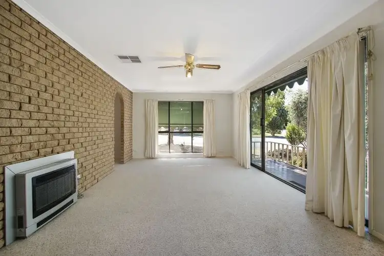 401 Colley Street, Lavington NSW 2641