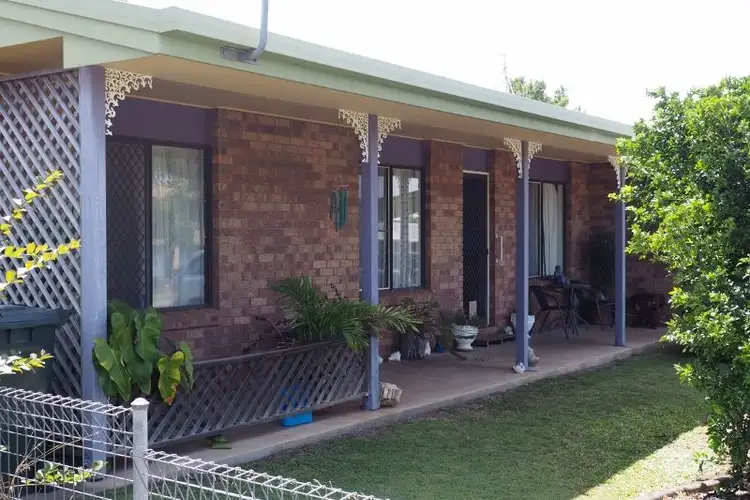 11 Jocelyn Parade, Granville QLD 4650