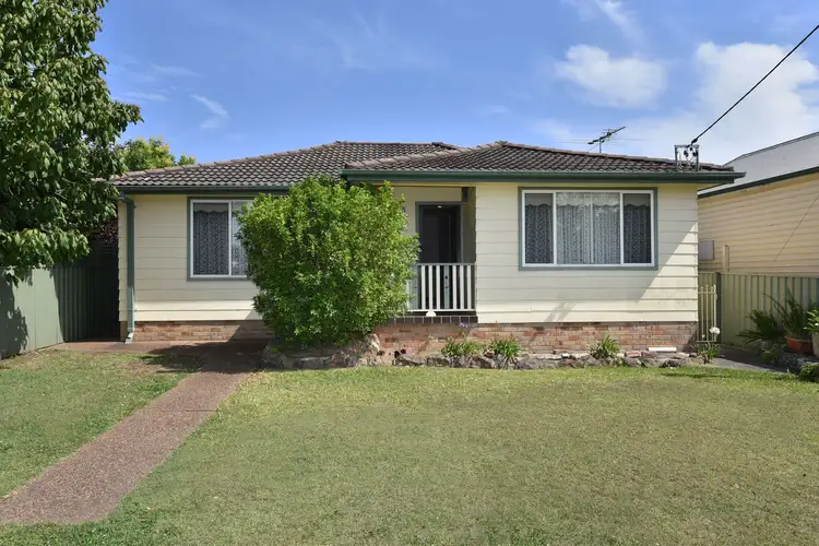 35 Maitland Road, Kurri Kurri NSW 2327