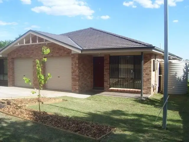 27a Wentworth Street, Parkes NSW 2870
