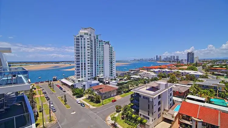 911/19 Imperial Parade, Labrador QLD 4215