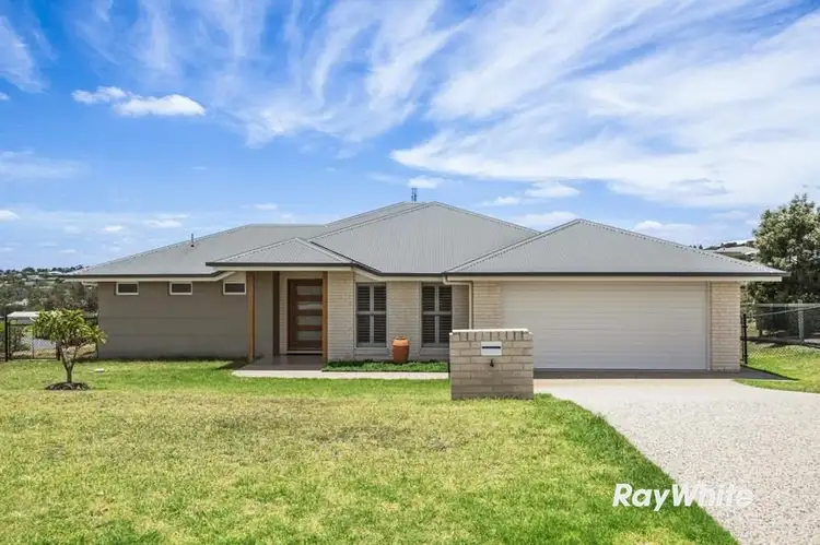 4 Wedgetail Drive, Highfields QLD 4352
