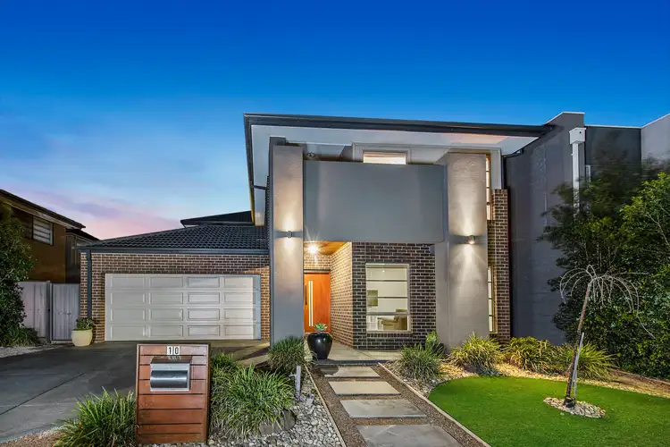 10 Marine Parade, Caroline Springs VIC 3023