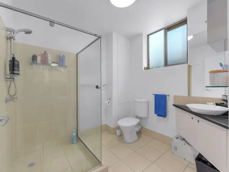 Fifth view of Homely apartment listing, 4/16 Mullens Street, Hamilton QLD 4007
