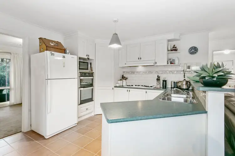 Fifth view of Homely house listing, 2 Kialla Place, Langwarrin VIC 3910