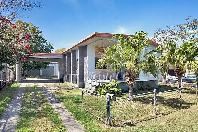 2 Russell Street, Silkstone QLD 4304