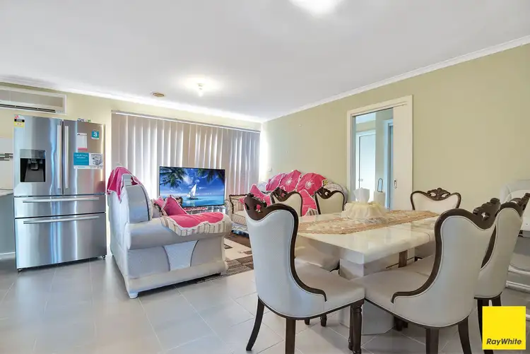 Fifth view of Homely house listing, 2/1 Horseshoe Circuit, Truganina VIC 3029