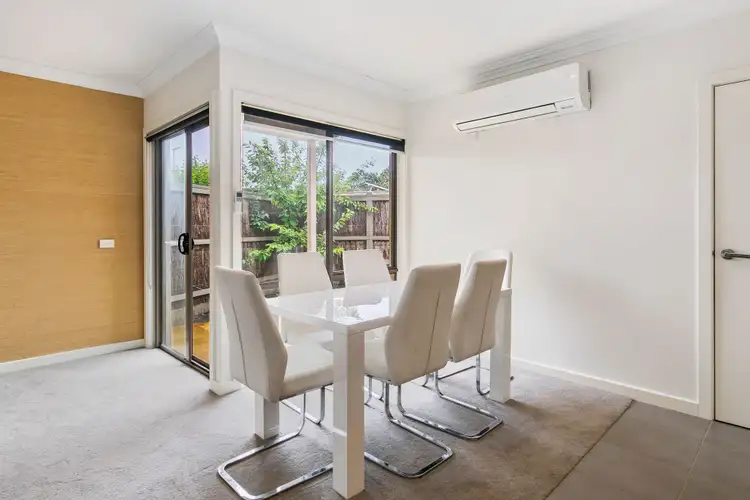Fifth view of Homely unit listing, 2/20 Ruth Road, Mornington VIC 3931