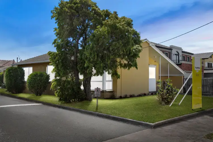 Second view of Homely unit listing, 9/5 James Street, Mordialloc VIC 3195