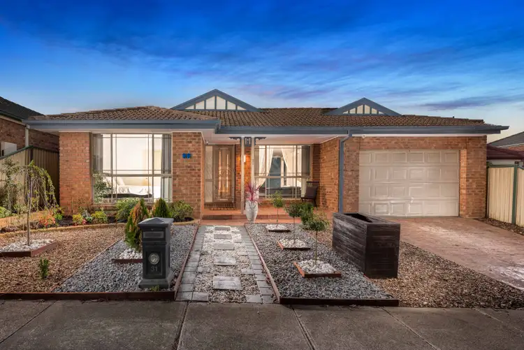31 Doreen Rogen Way, South Morang VIC 3752