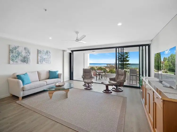 202/28 Musgrave Street, Coolangatta QLD 4225