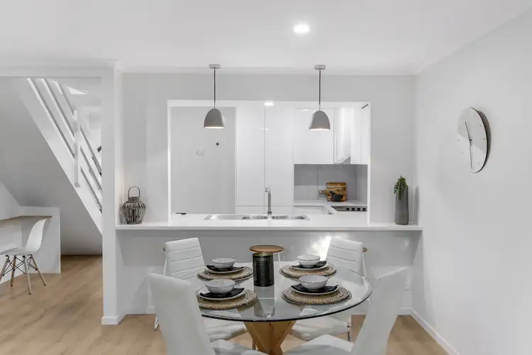 13/63 'Mt Eliza', Olsen Avenue, Labrador QLD 4215