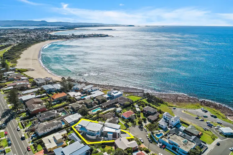 Second view of Homely townhouse listing, 4/4 Gardeners Crescent, Shellharbour NSW 2529
