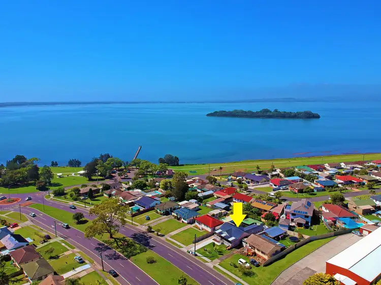 Main view of Homely house listing, 207 Northcliffe Drive, Berkeley NSW 2506