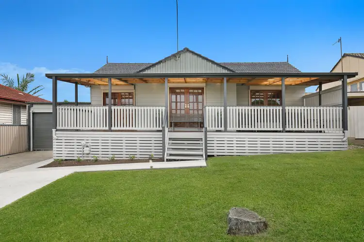Second view of Homely house listing, 207 Northcliffe Drive, Berkeley NSW 2506