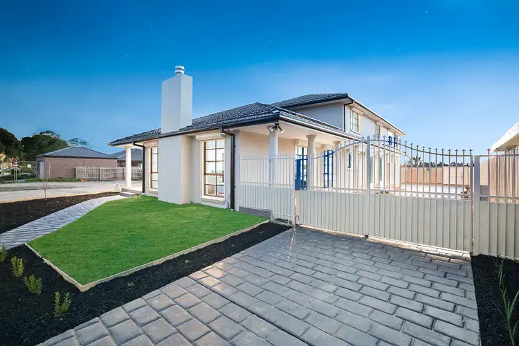 15 Baileyana Drive, Endeavour Hills VIC 3802
