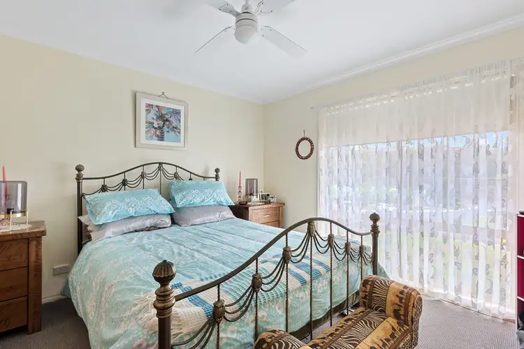 Fifth view of Homely house listing, 5 Ming Court, Kangaroo Flat VIC 3555